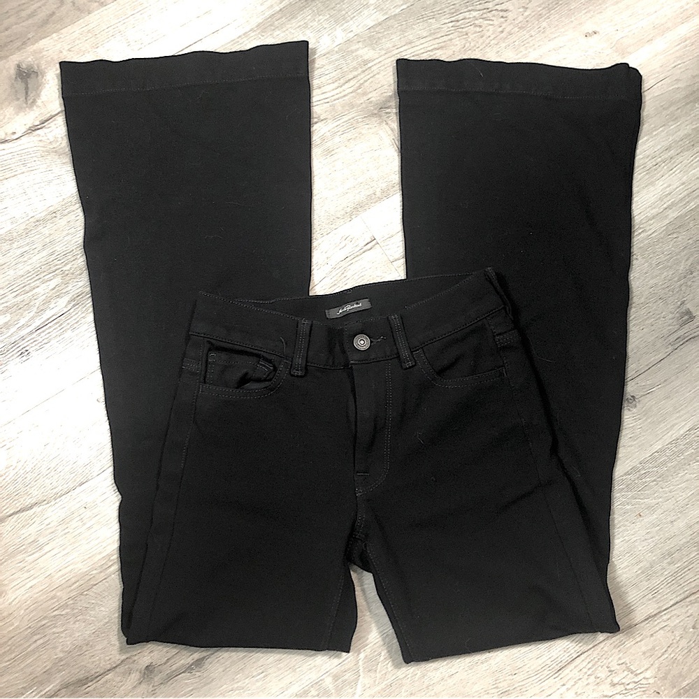 7 for all mankind